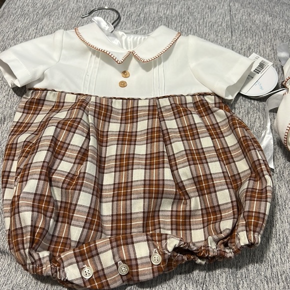 Edgehill Collection Smocked Peter Pan Collar Short Sleeve Plaid Bubble Coverall - Picture 7 of 11